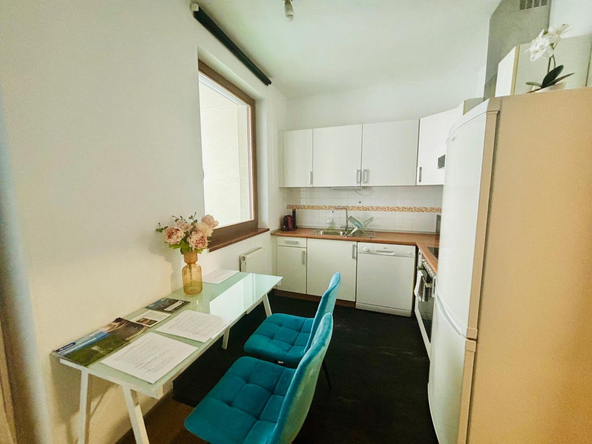 Apartament Vamo-lak *
